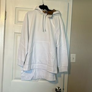New authentic Burberry sweater
